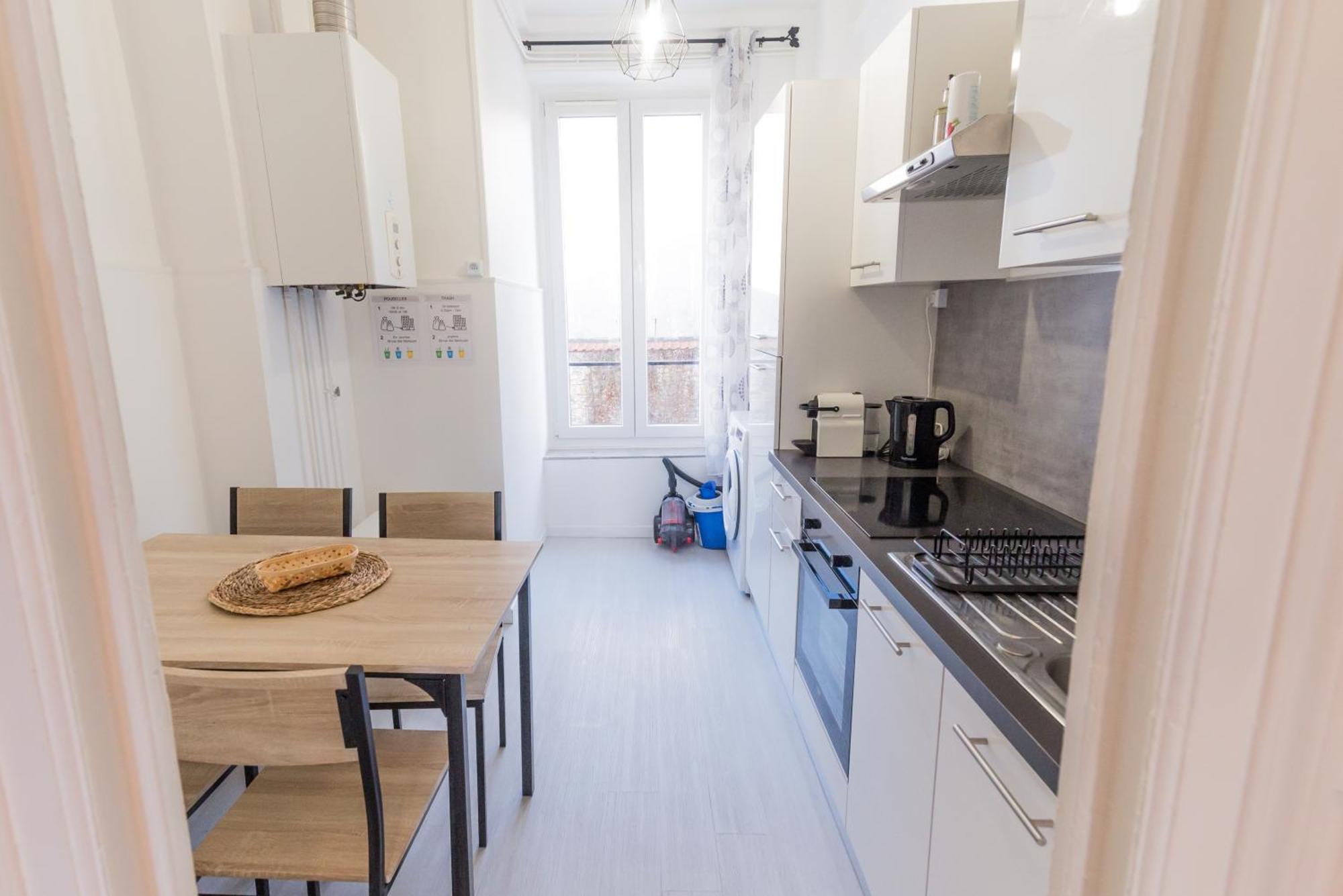 Suite Double Fabriques, 2 Bedrooms, Central, Parking Nearby, Self Checkin Nancy Exterior photo